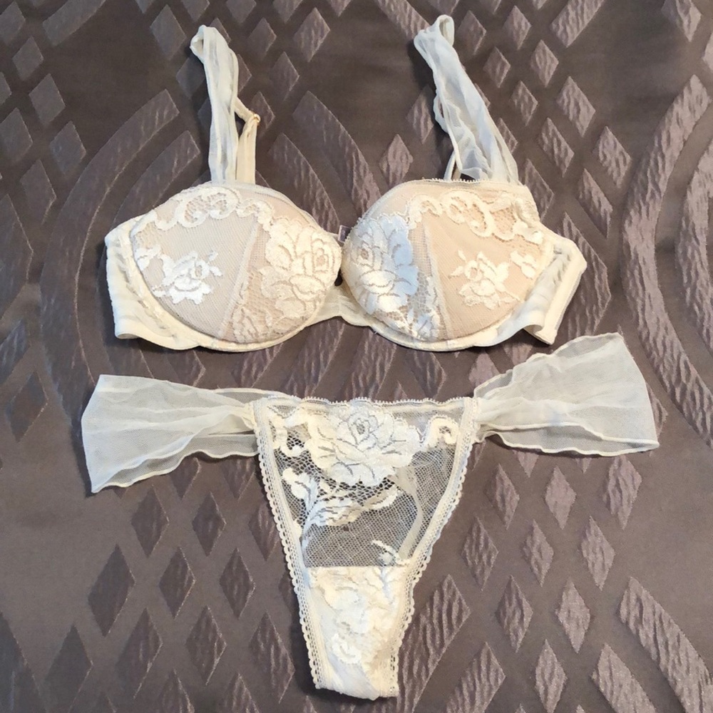 Victoria’s Secret bra and panty set